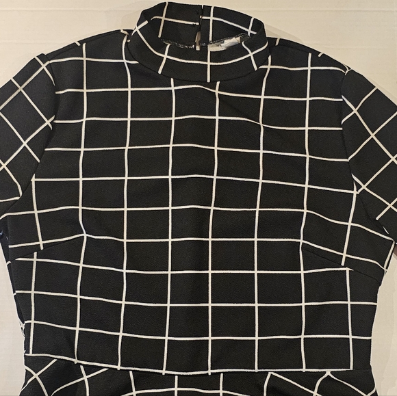 [Floerns] Women's Fit and Flare Plaid High Neck Long Sleeve Midi 《XXL》 - Picture 9 of 16